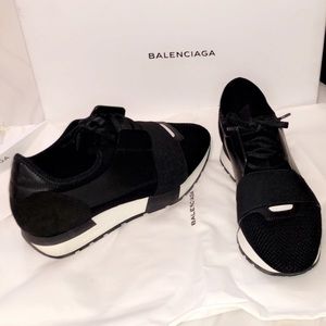 🛑 SOLD 🛑 Balenciaga black race runner sneakers
